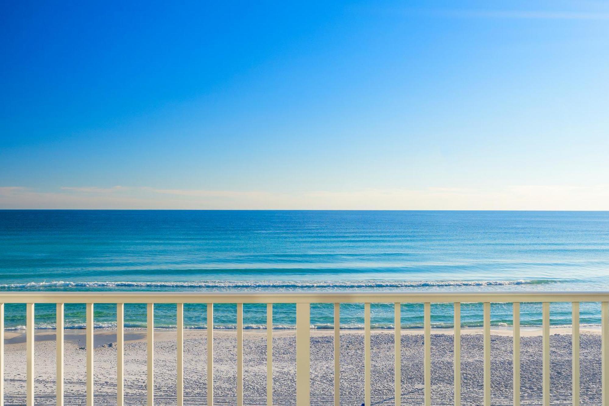 Club By Panhandle Getaways Destin