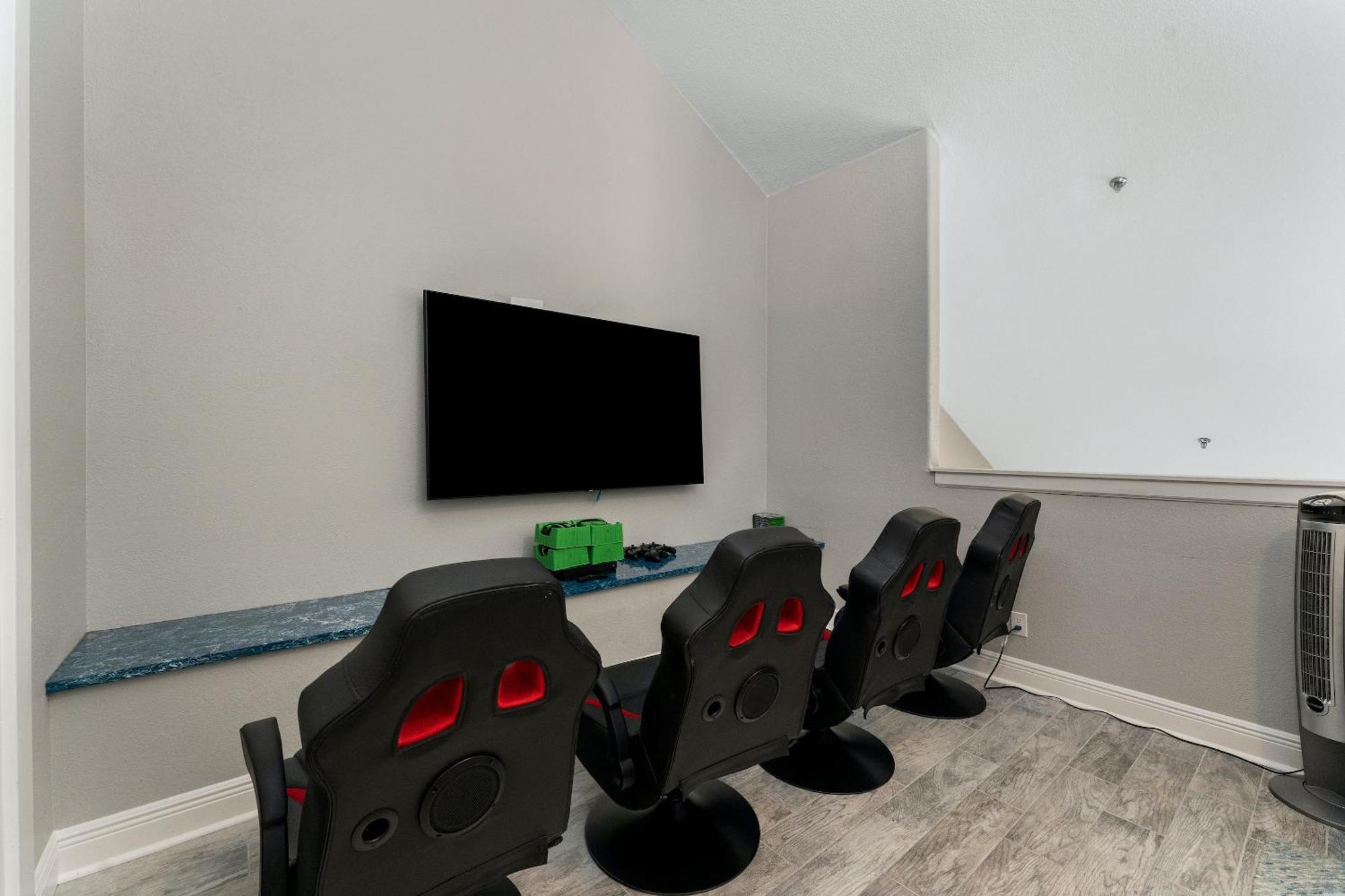 Club By Panhandle Getaways