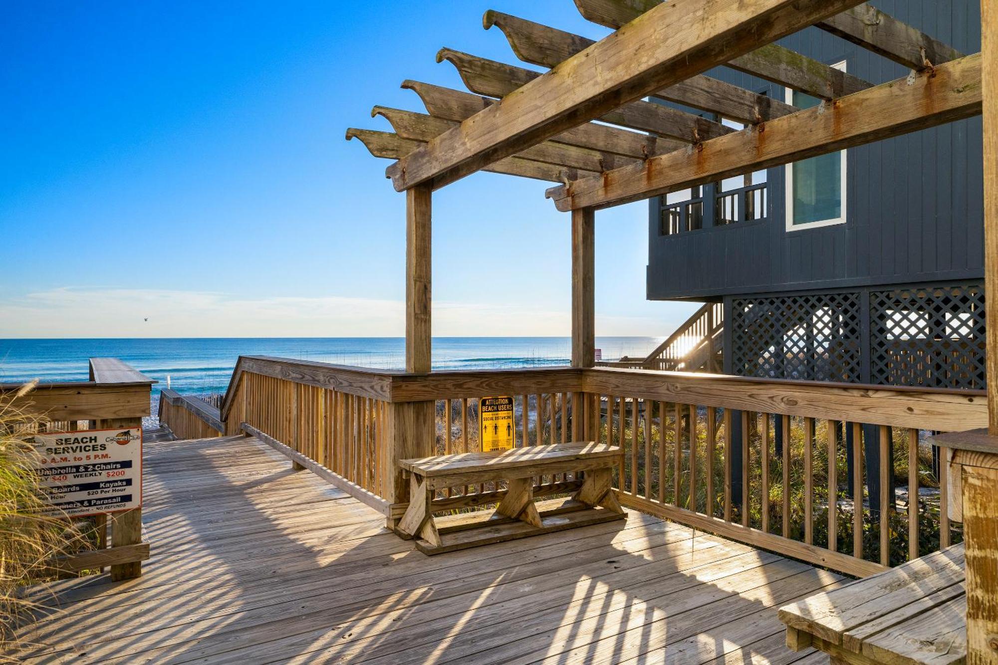 Club By Panhandle Getaways Destin