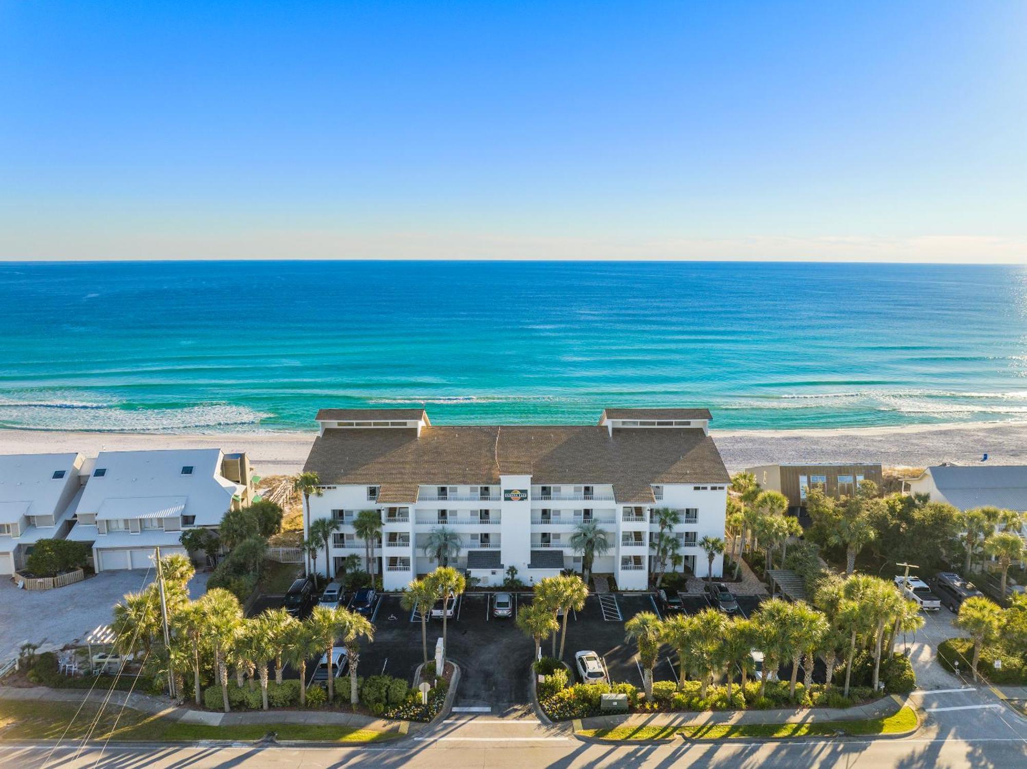 Club By Panhandle Getaways *