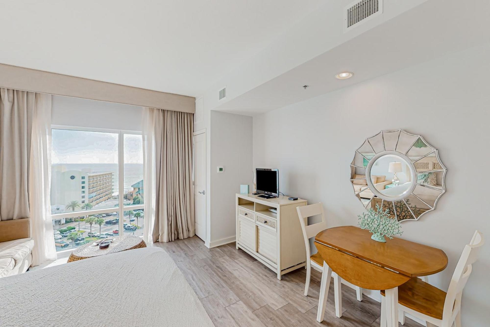 Apartment Luau 6832/6834 *
