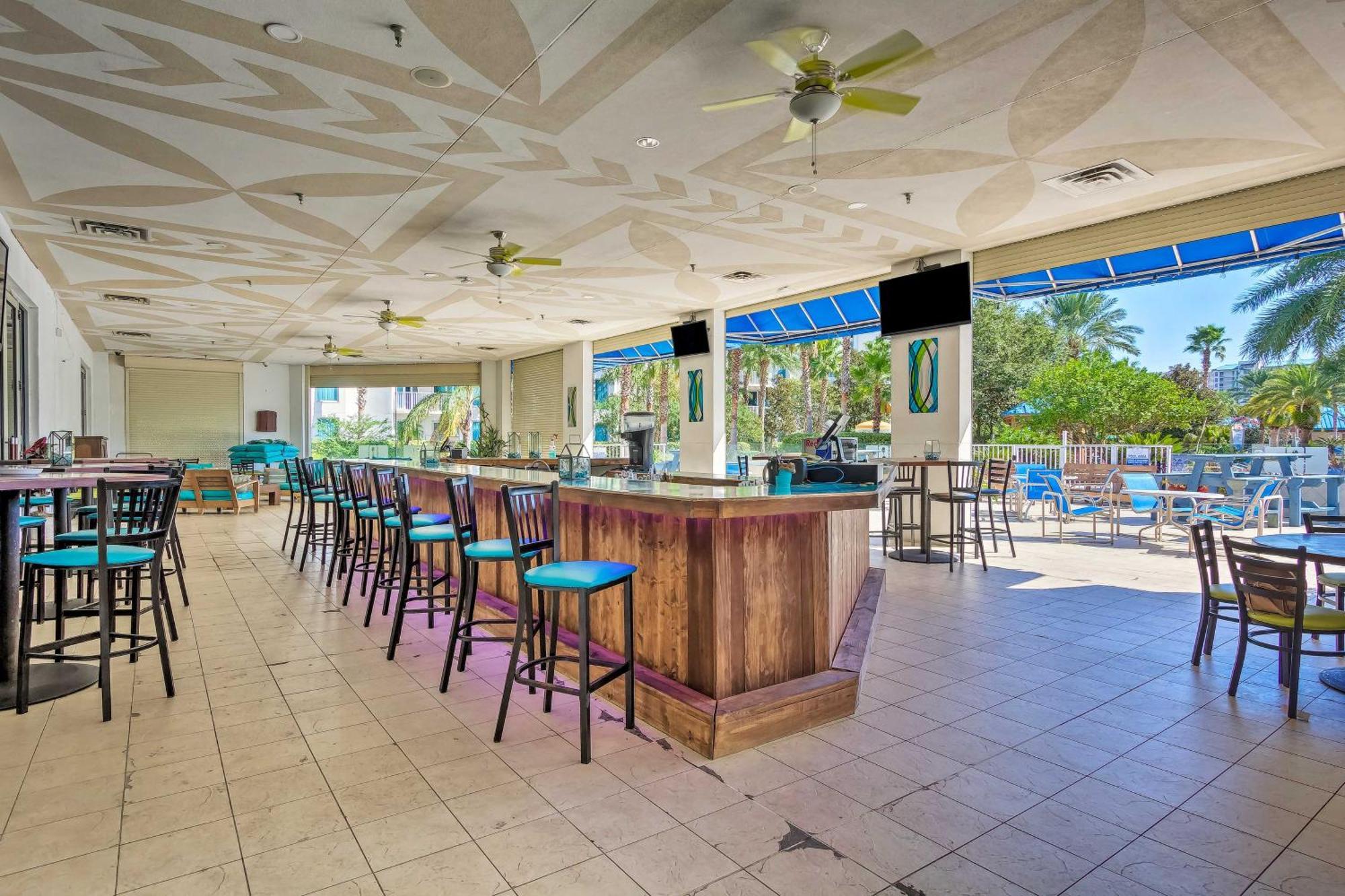 Palms Of With Private Balcony! Destin