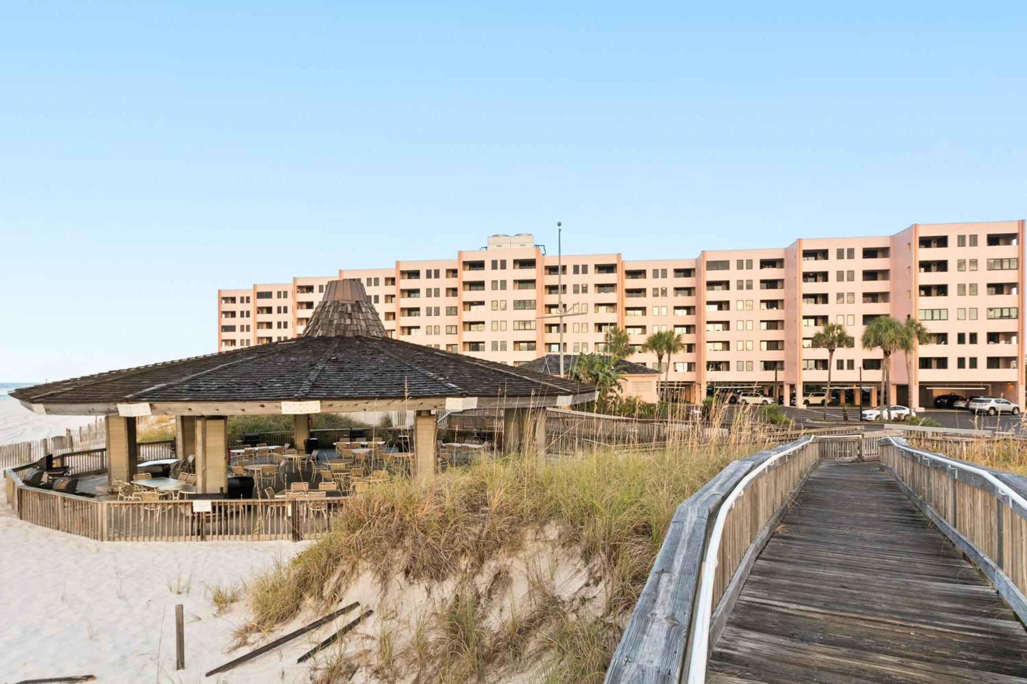 Jetty East 306b Apartment