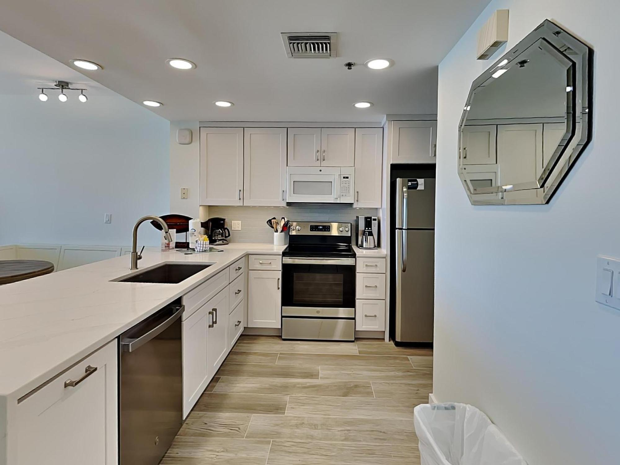 Apartment Sterling Sands #603