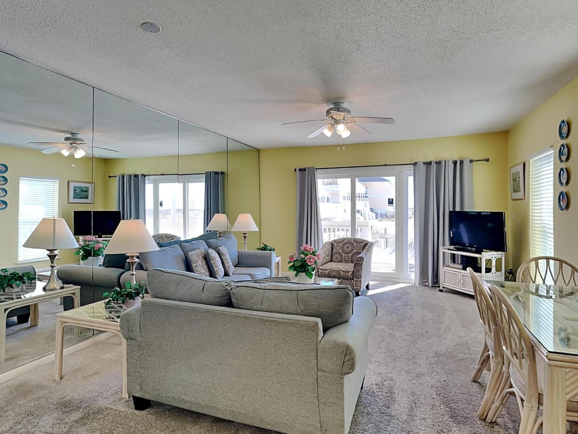 Sandpiper Cove #1121 * Destin