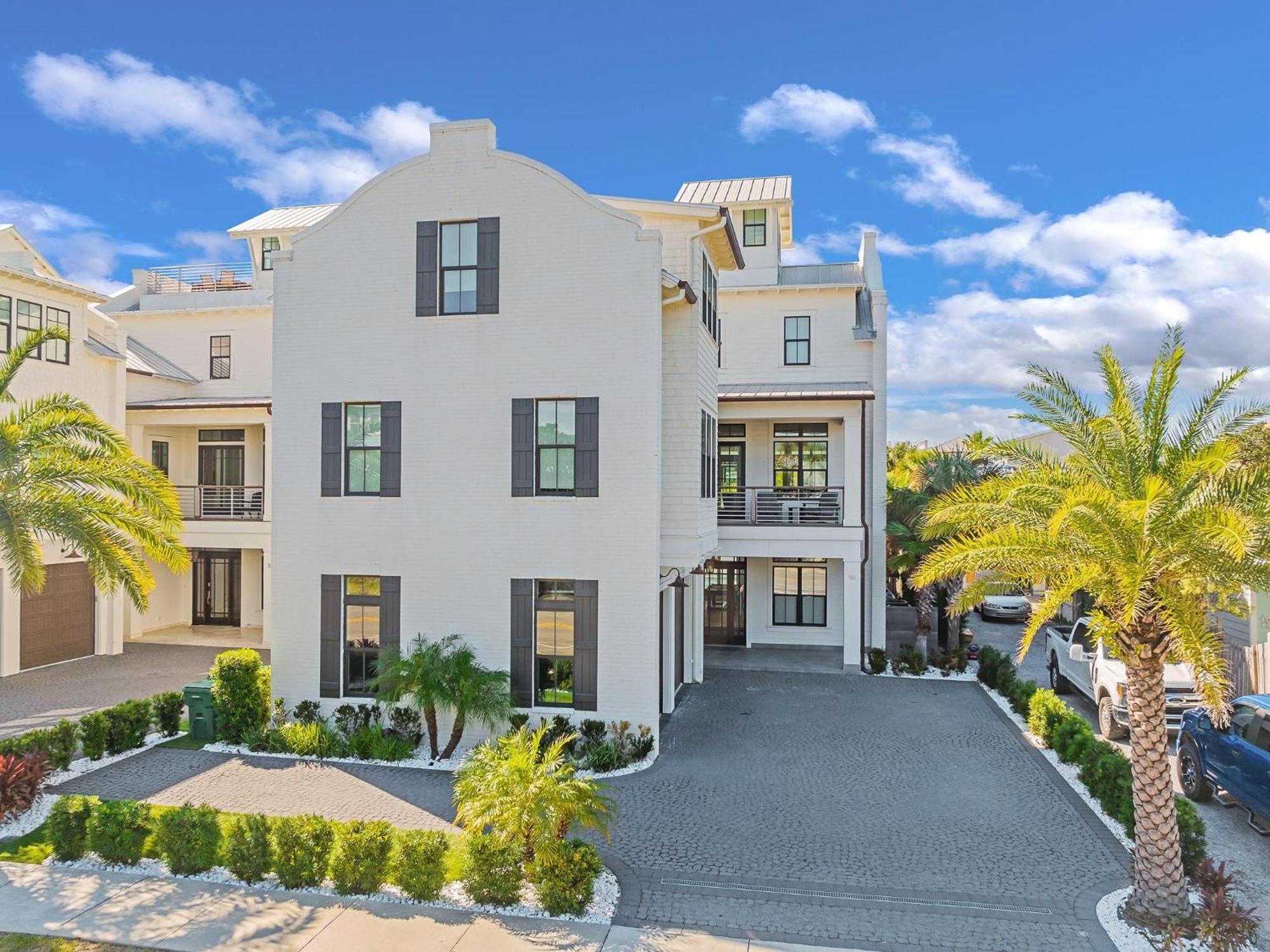 Holiday home Paradise At Park Row