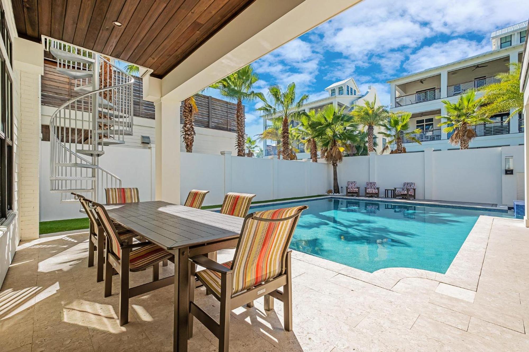Holiday home Paradise At Park Row *