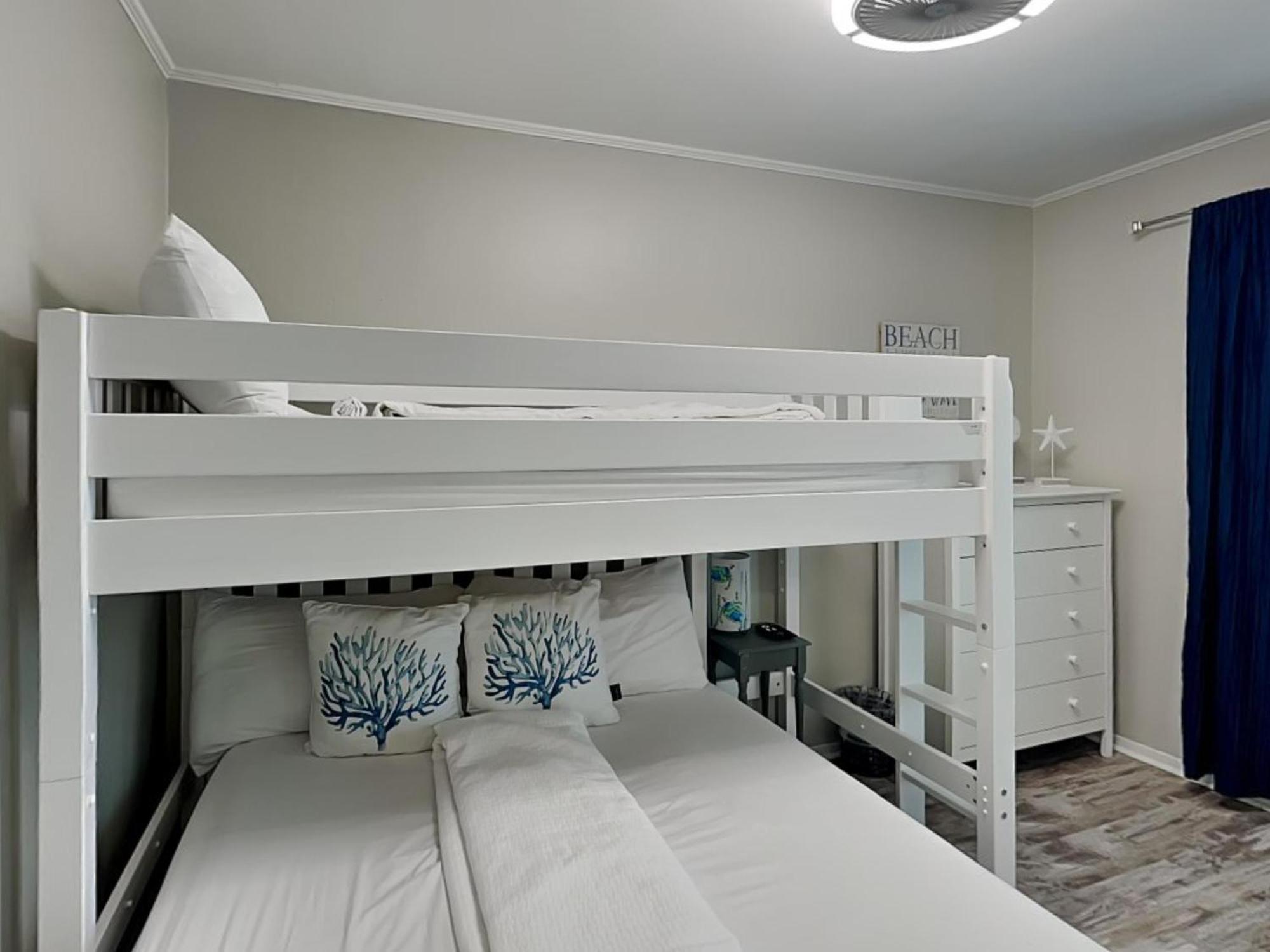 Sandpiper Cove 2084 * Destin