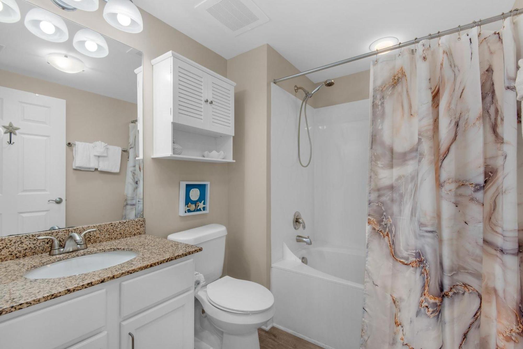 Palms #1503 Jr. 2br