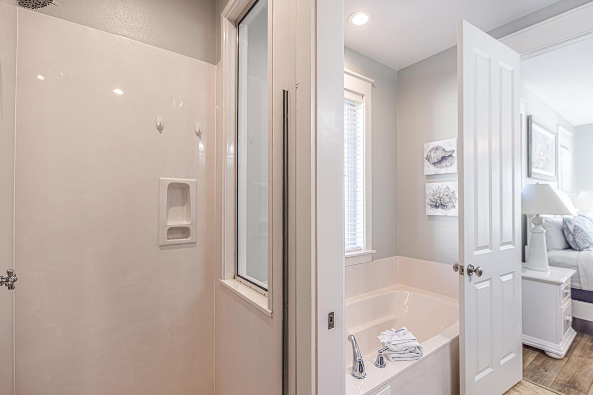 1282 Laurel Grove *