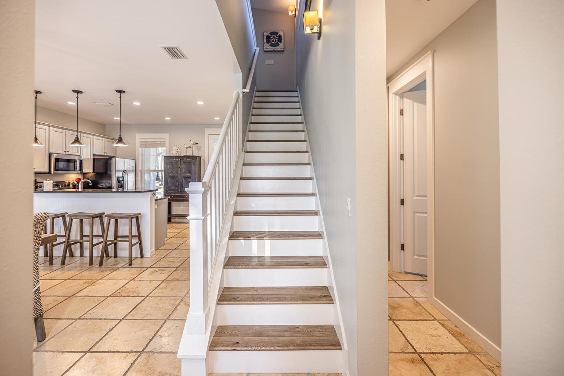 1282 Laurel Grove