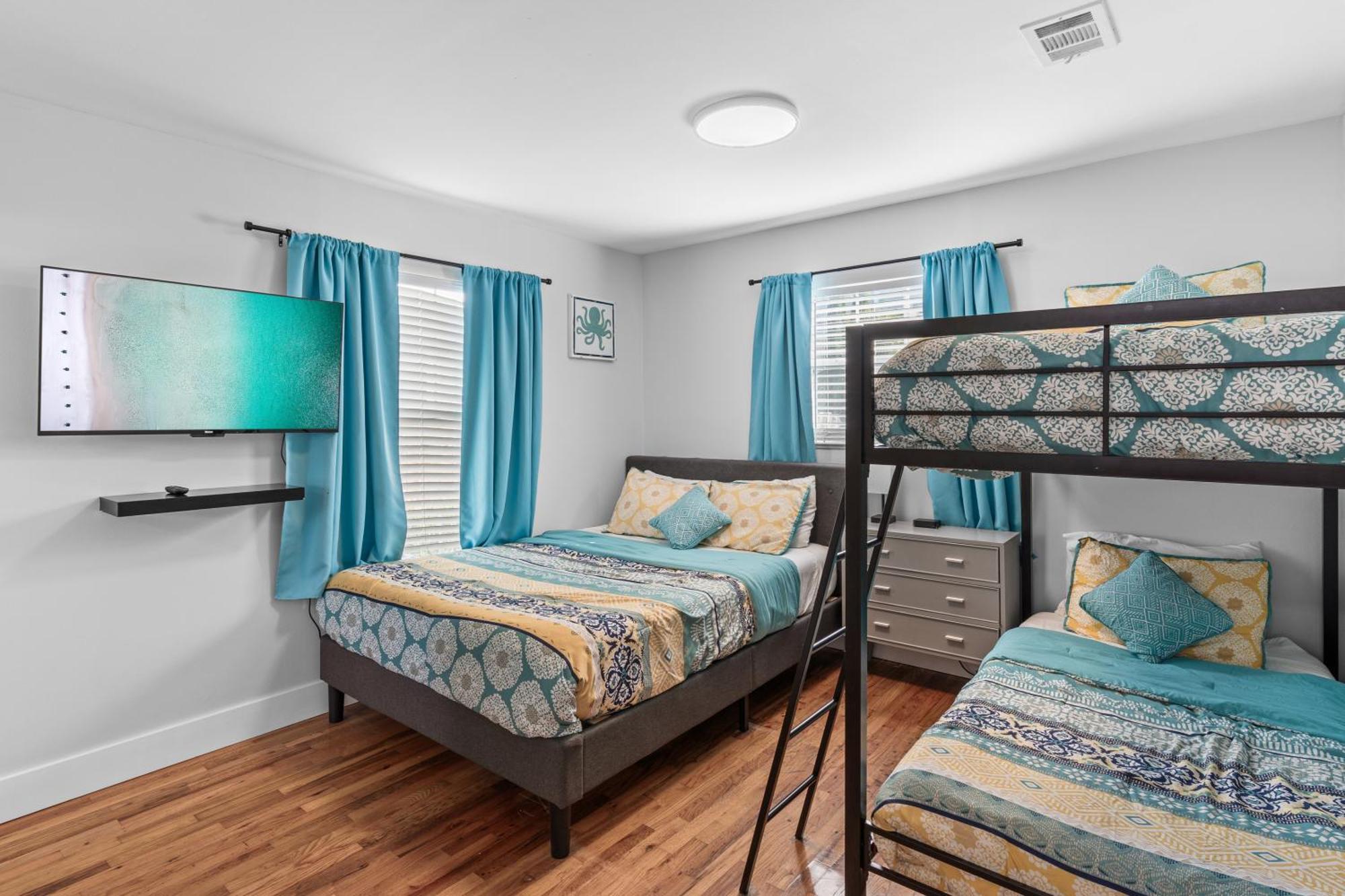 Holiday home Zula Life House: Spacious Beachside Retreat With Pool And Pet-friendly Yard Destin