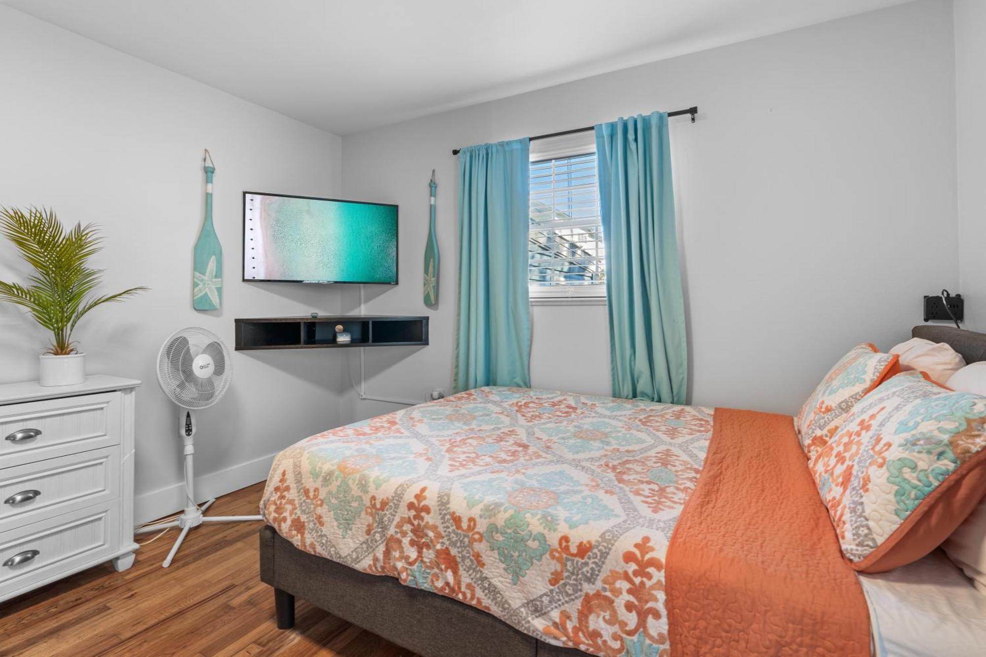 Zula Life House: Spacious Beachside Retreat With Pool And Pet-friendly Yard *