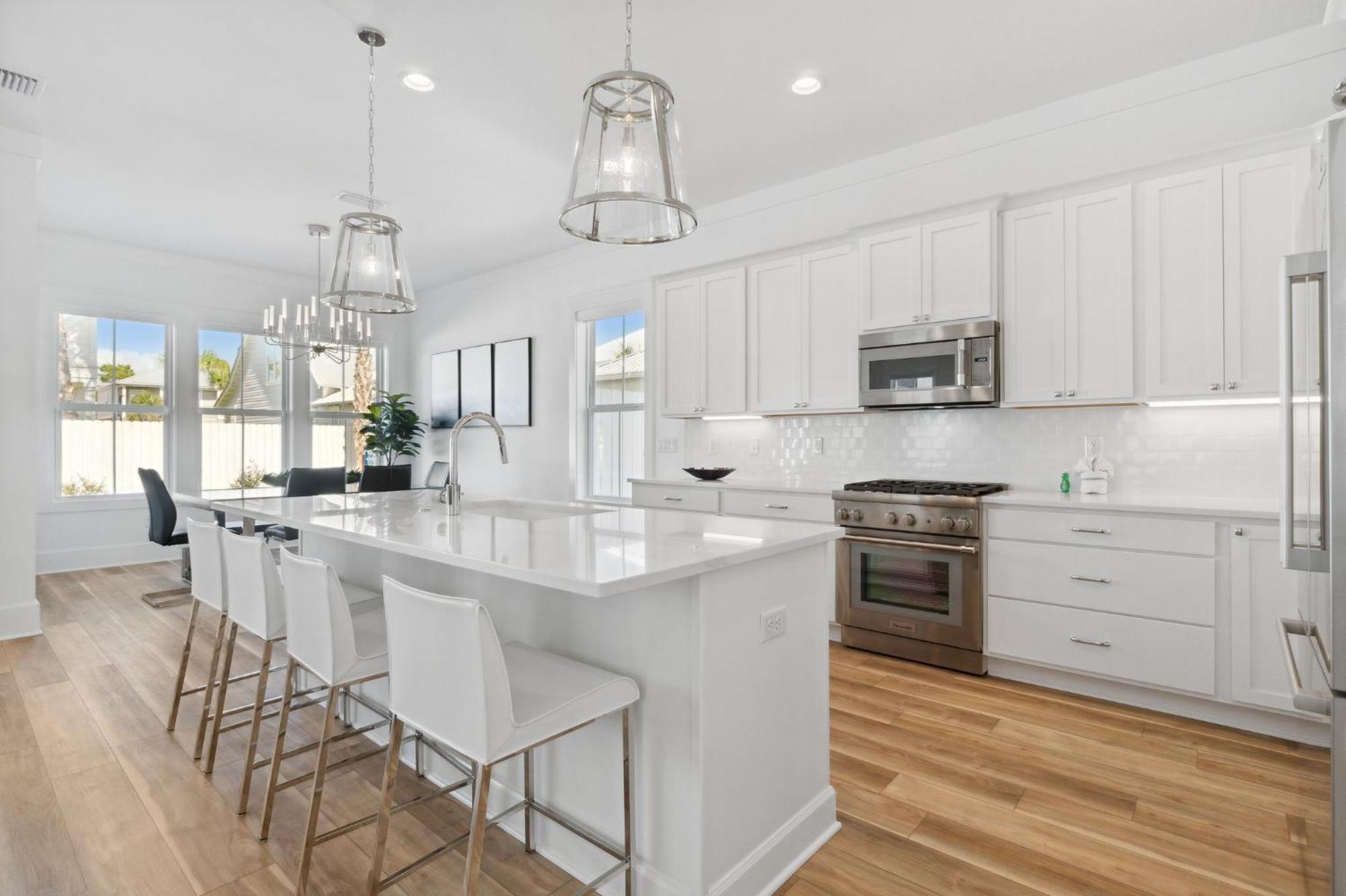 Holiday home Shark Tales With Pool And Gated Neighborhood Destin