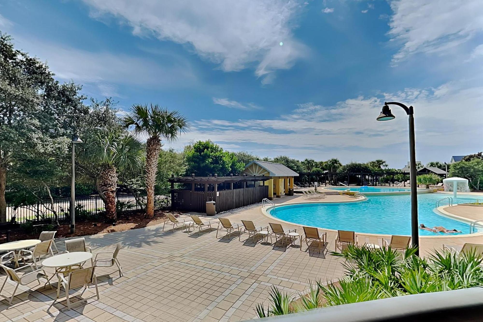 #202 Apartment Destin