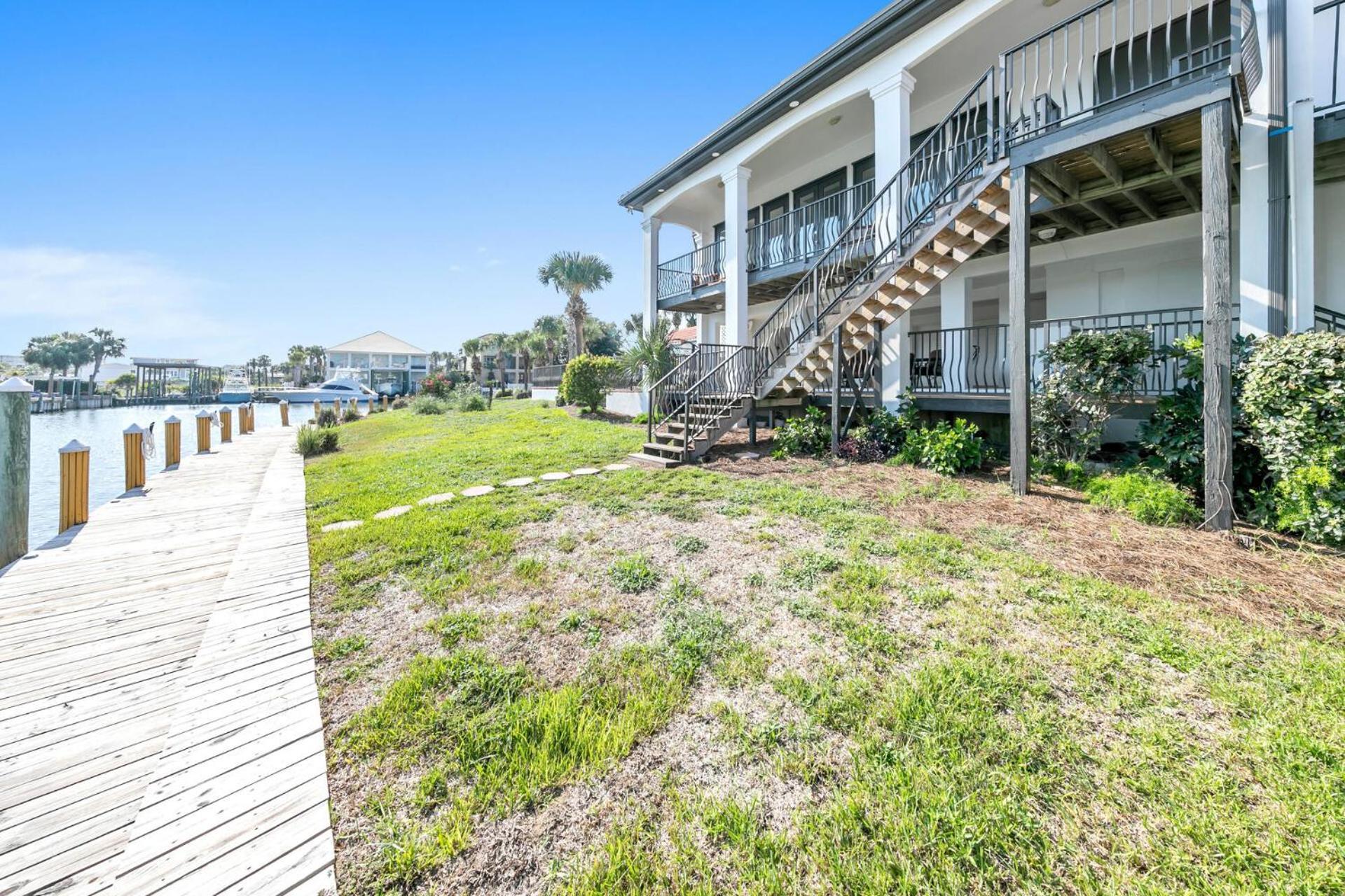 Aqua Bella - Boater's Delight On Isle Holiday home Destin