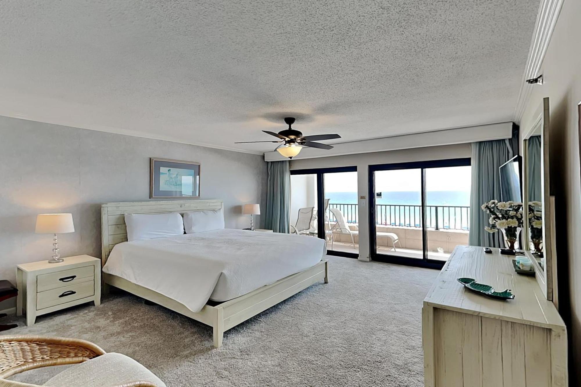 Breakers East #404 *