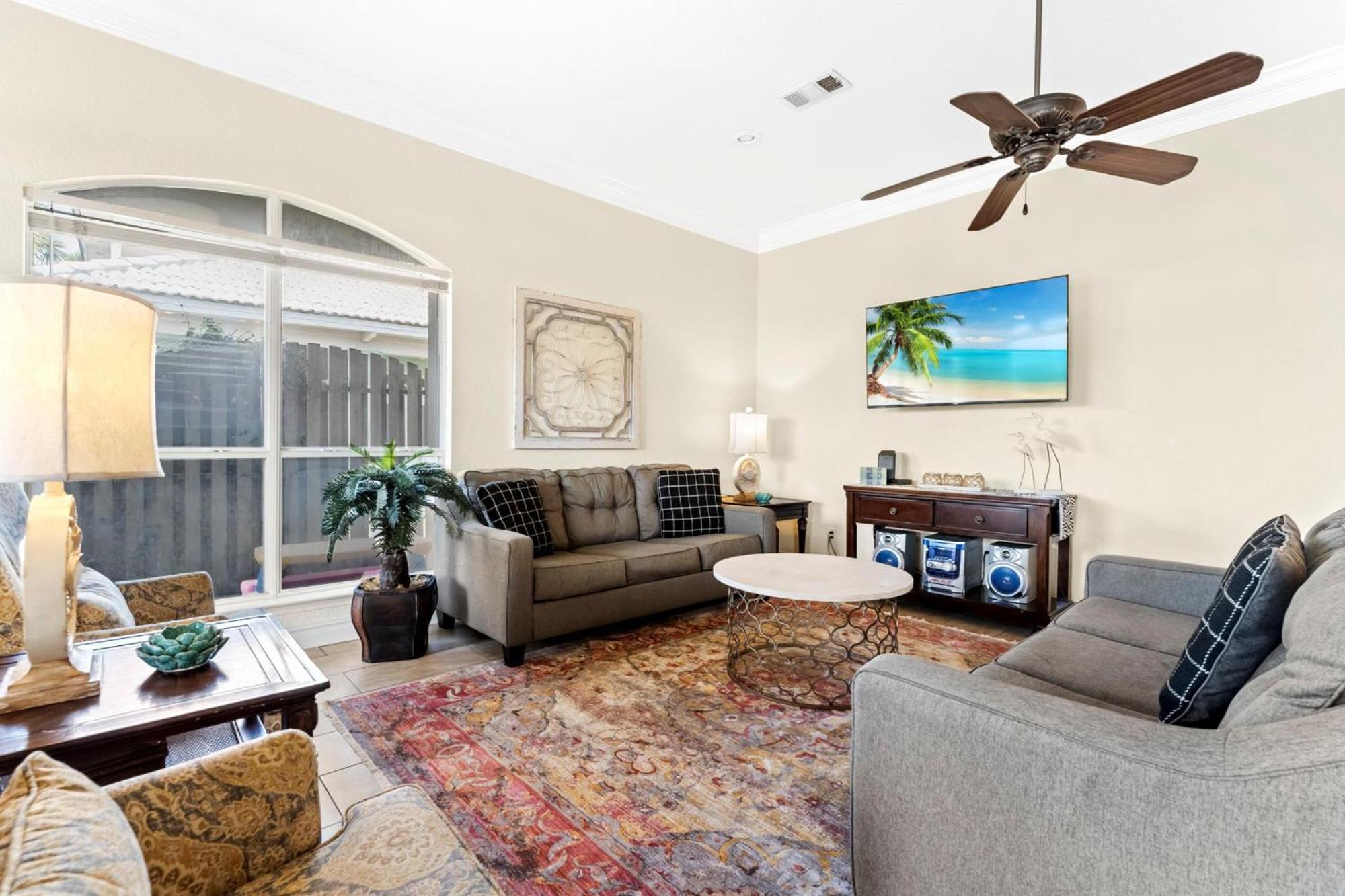 Sunny And Share - 25 Opal Cove Holiday home