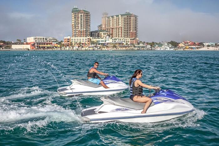 Crystal Tide With Heated Pool And Golf Cart Destin