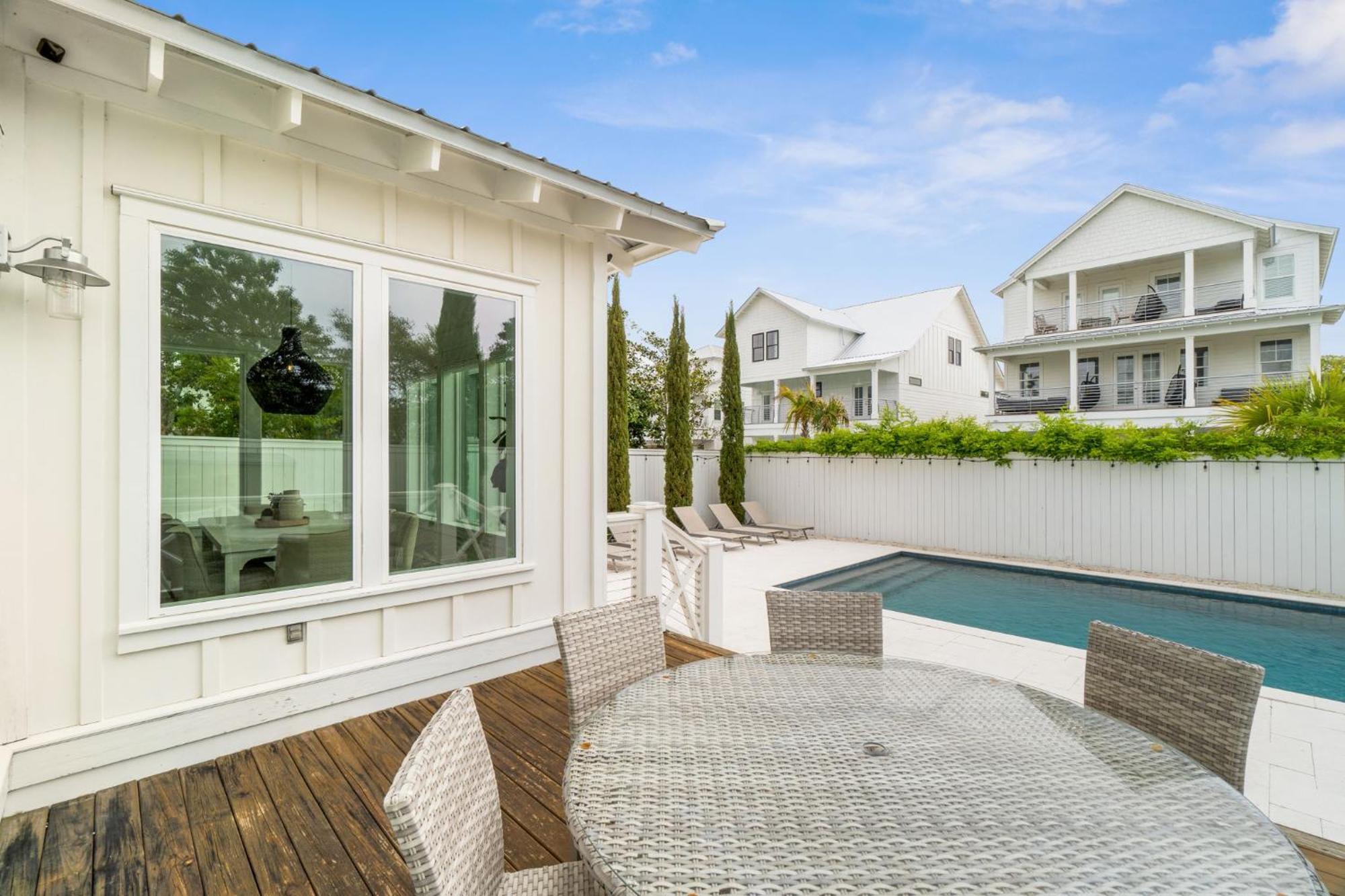 Crystal Tide With Heated Pool And Golf Cart *