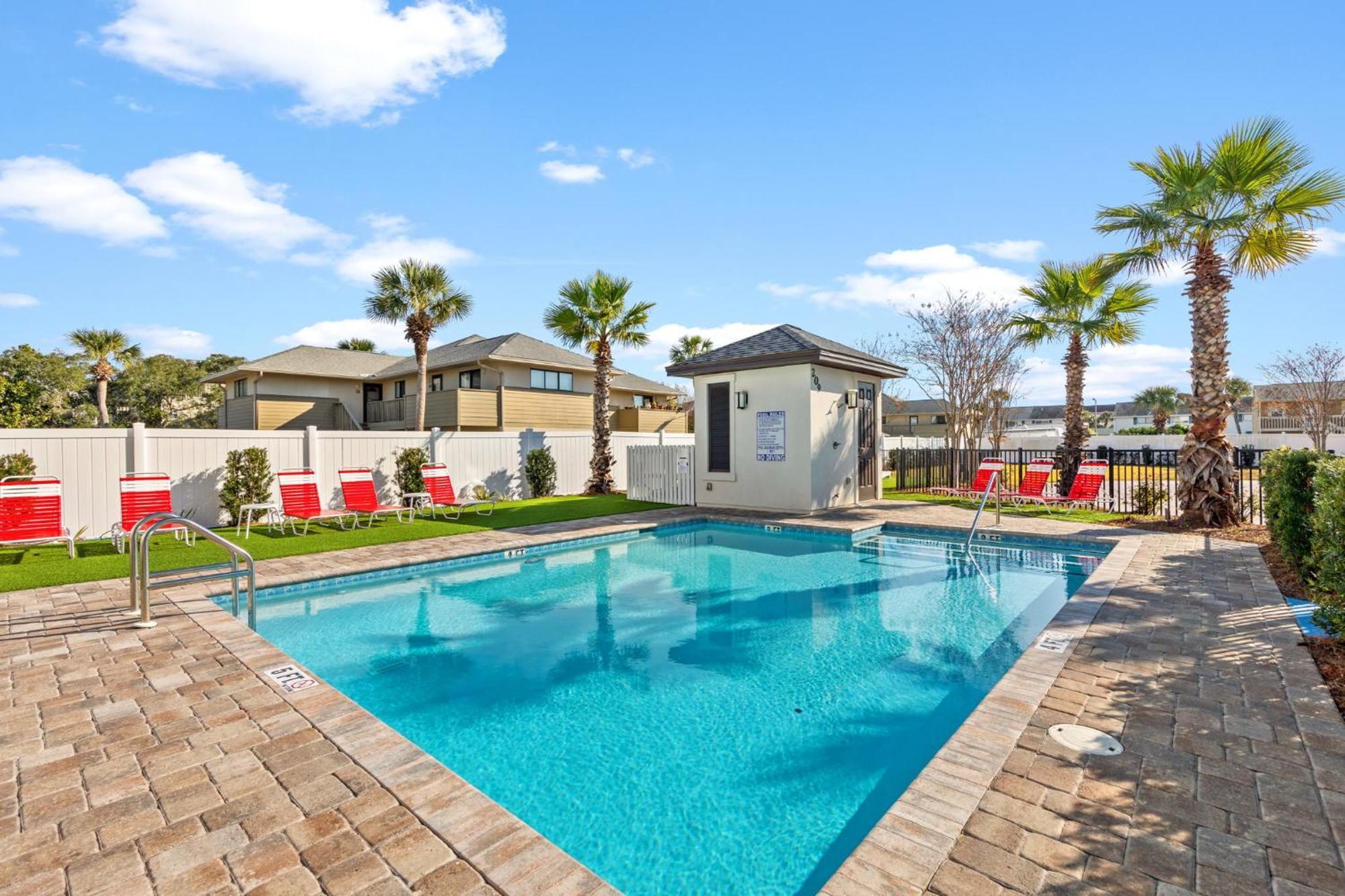 Farfrumwerkin With Hot Tub And Golf Cart Holiday home *