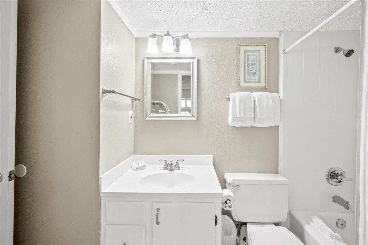 Surf And Racquet Unit 416 Holiday home Destin