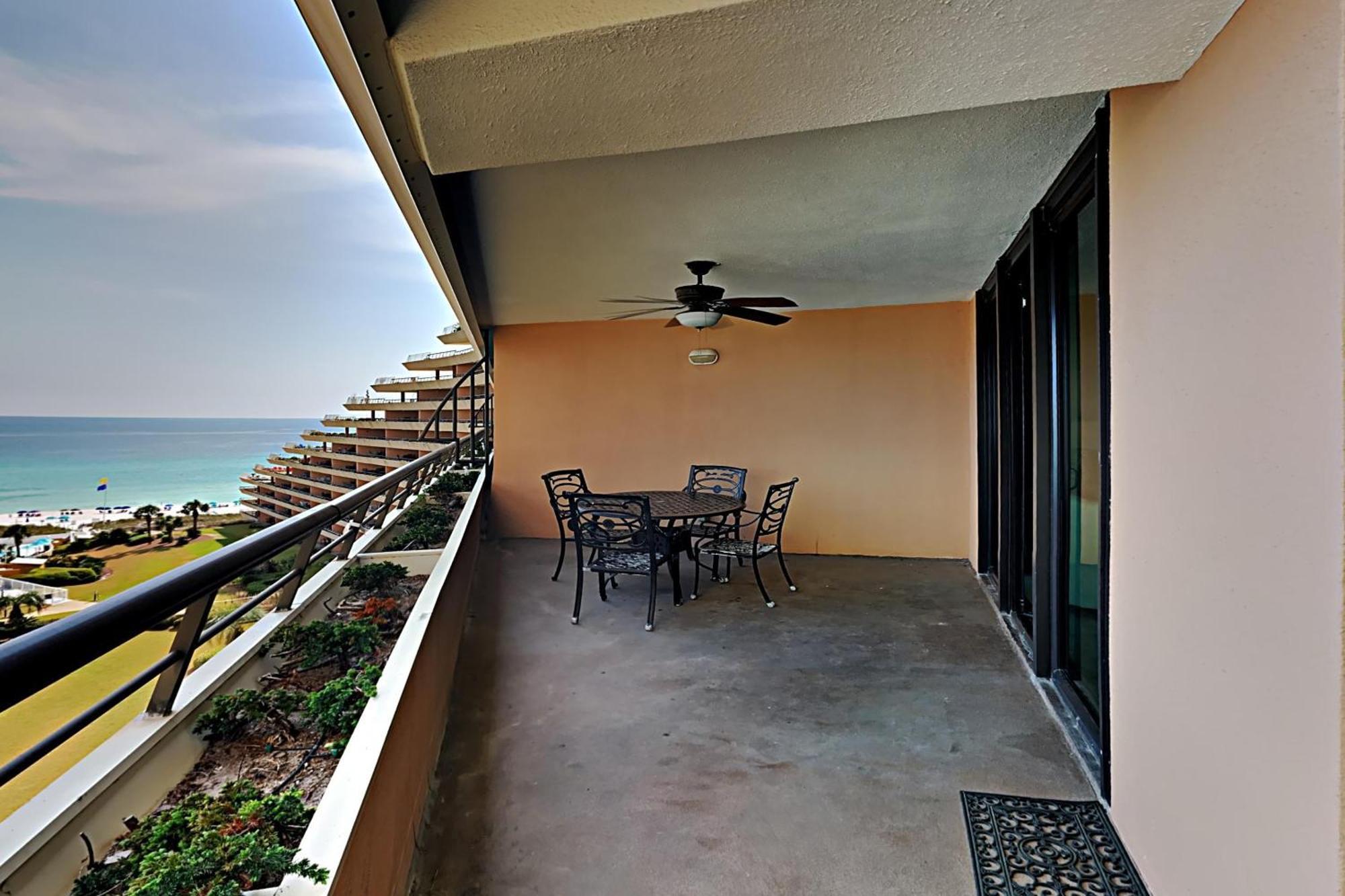 Awesome In Miramar With Outdoor Swimming Pool And 2 Bedrooms Apartment Destin