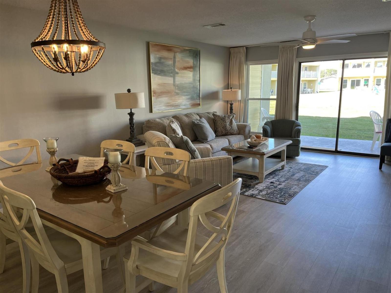 2 D, Three Bedroom Townhome Holiday home *