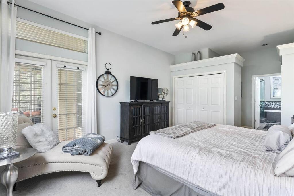 Apartment 4 Bedroom - 3 Ba Townhouse Walkable To Pool *