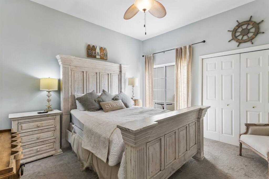 4 Bedroom - 3 Ba Townhouse Walkable To Pool * Destin