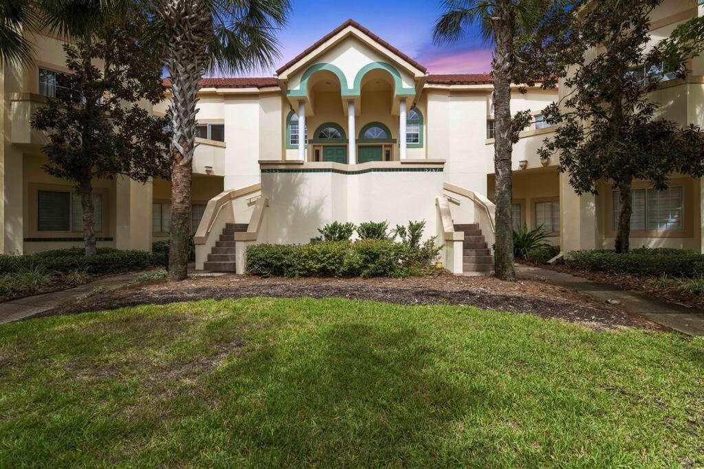 4 Bedroom - 3 Ba Townhouse Walkable To Pool