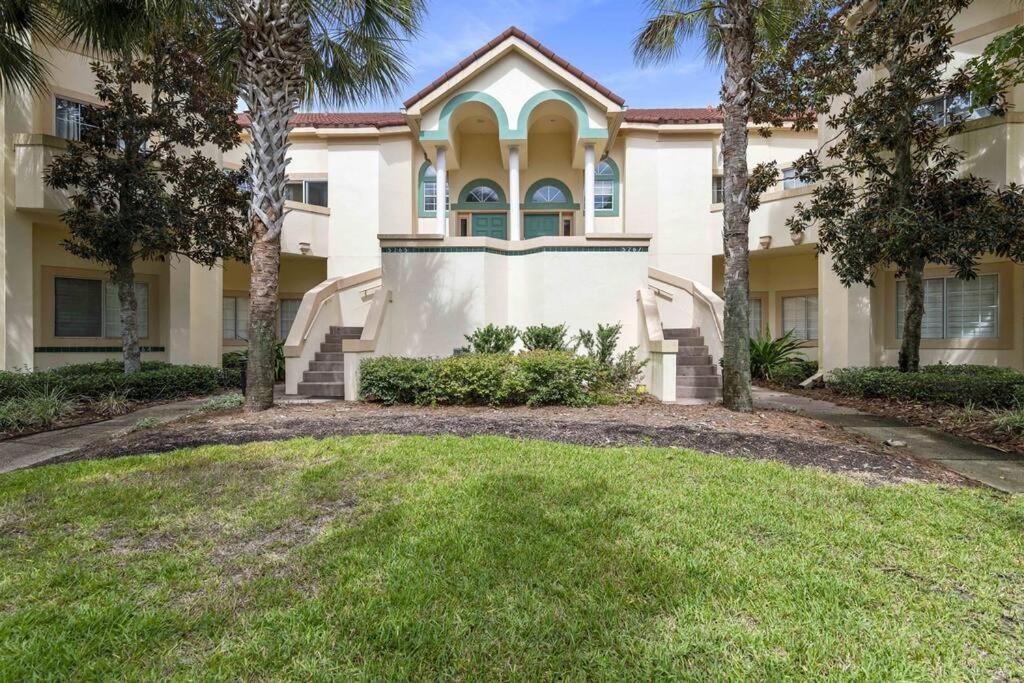 Apartment 4 Bedroom - 3 Ba Townhouse Walkable To Pool