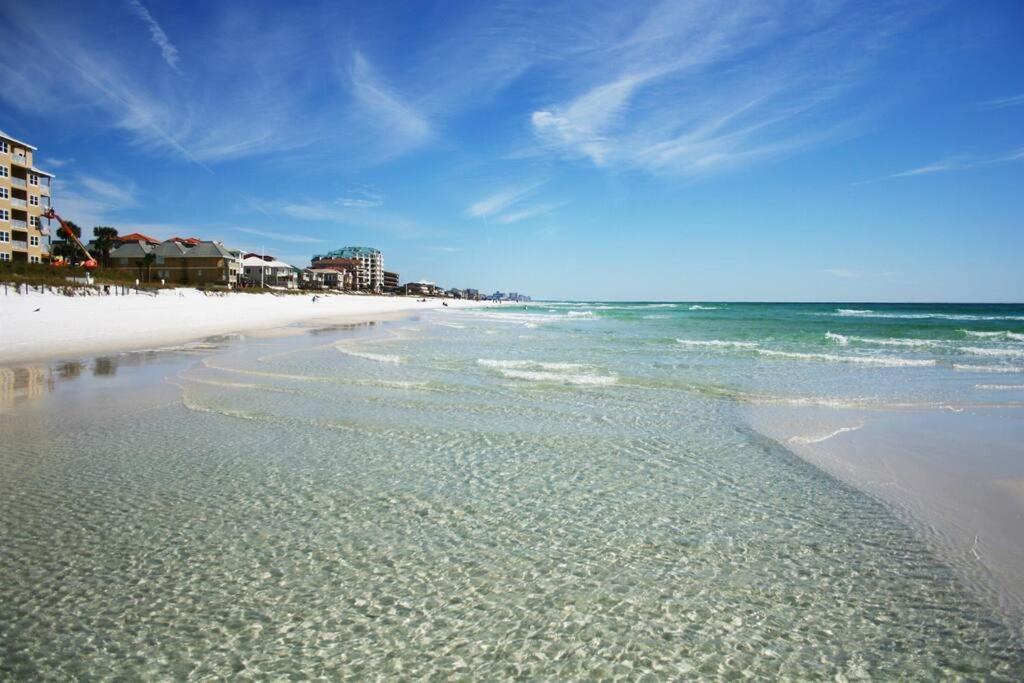 Serenity By The Sea 3 Bedroom 3.5 Ba Destin