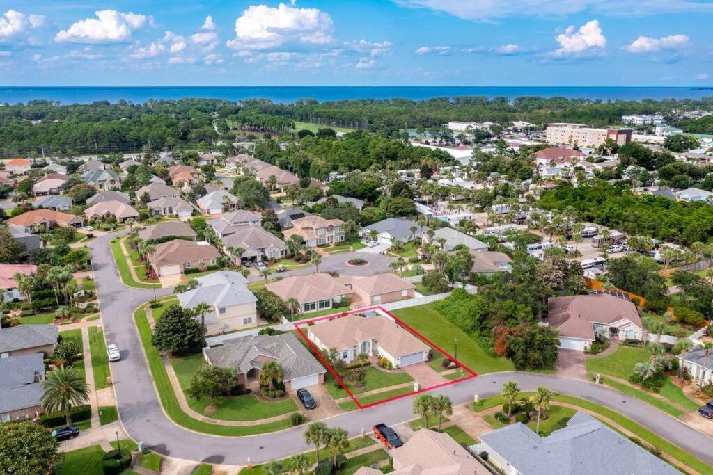 Serenity By The Sea 3 Bedroom 3.5 Ba Destin
