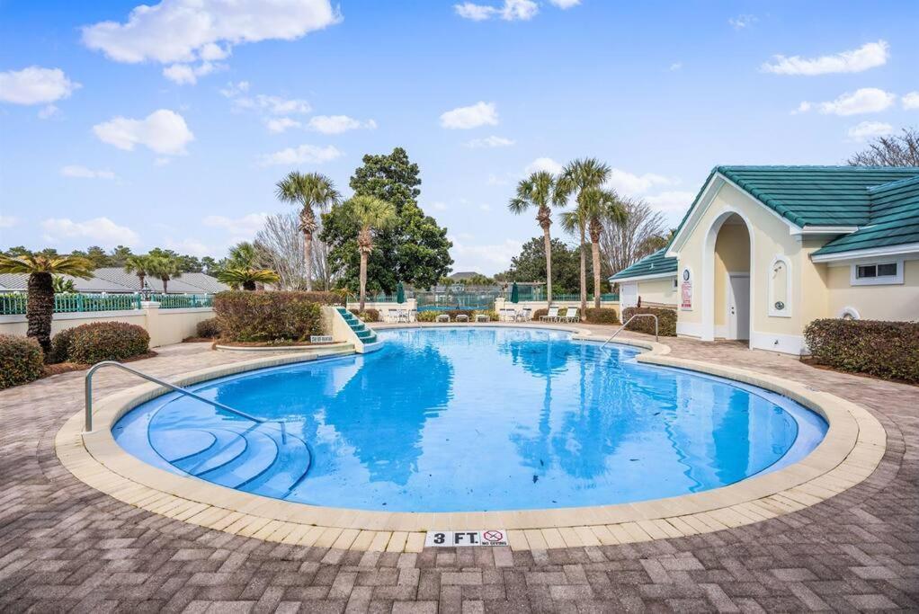 Holiday home Serenity By The Sea 3 Bedroom 3.5 Ba *