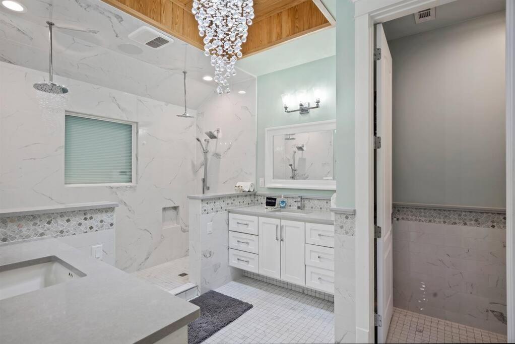 Serenity By The Sea 3 Bedroom 3.5 Ba * Destin