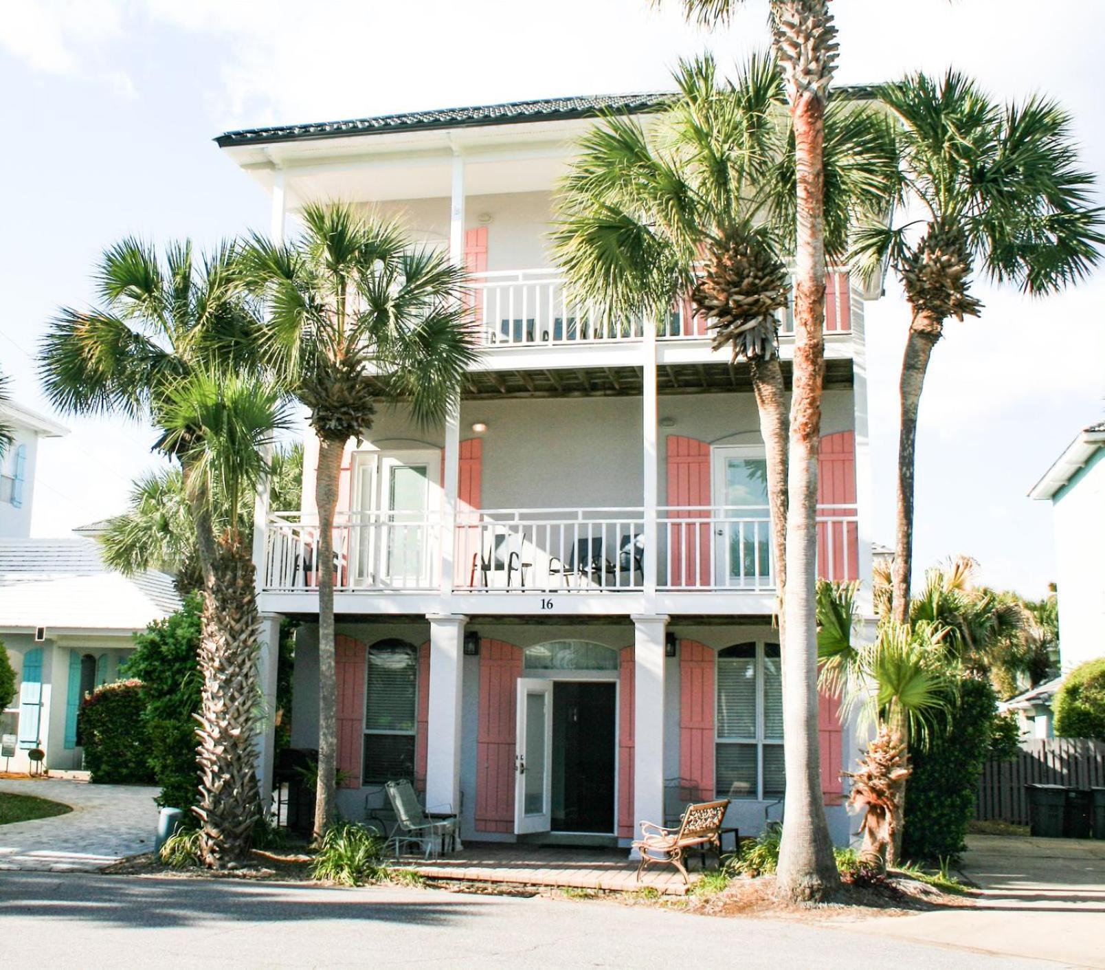 Ocean Dreams Sunsets And Serenity Holiday home