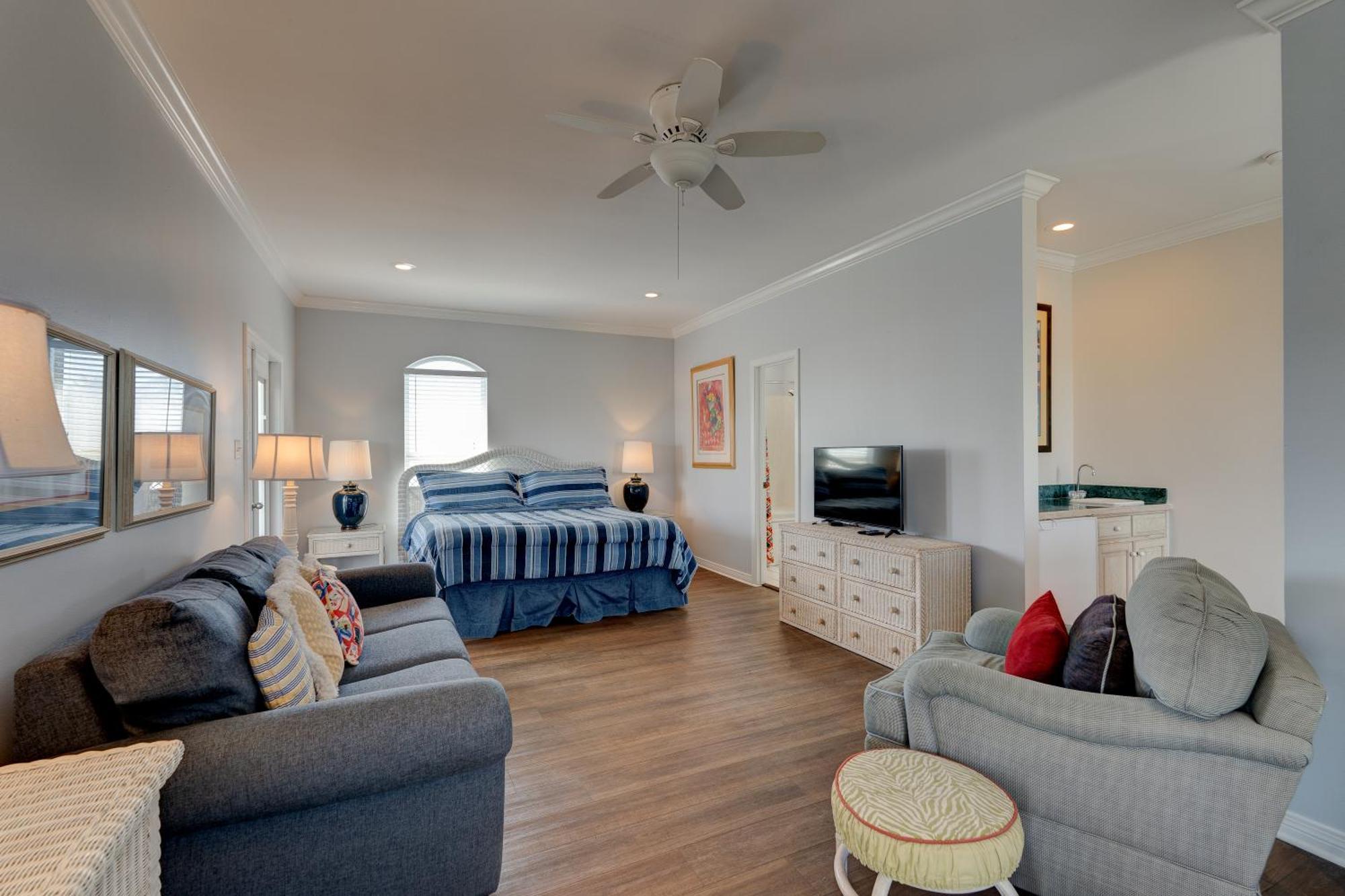 Martinique Retreat Florida Fun Awaits Holiday home