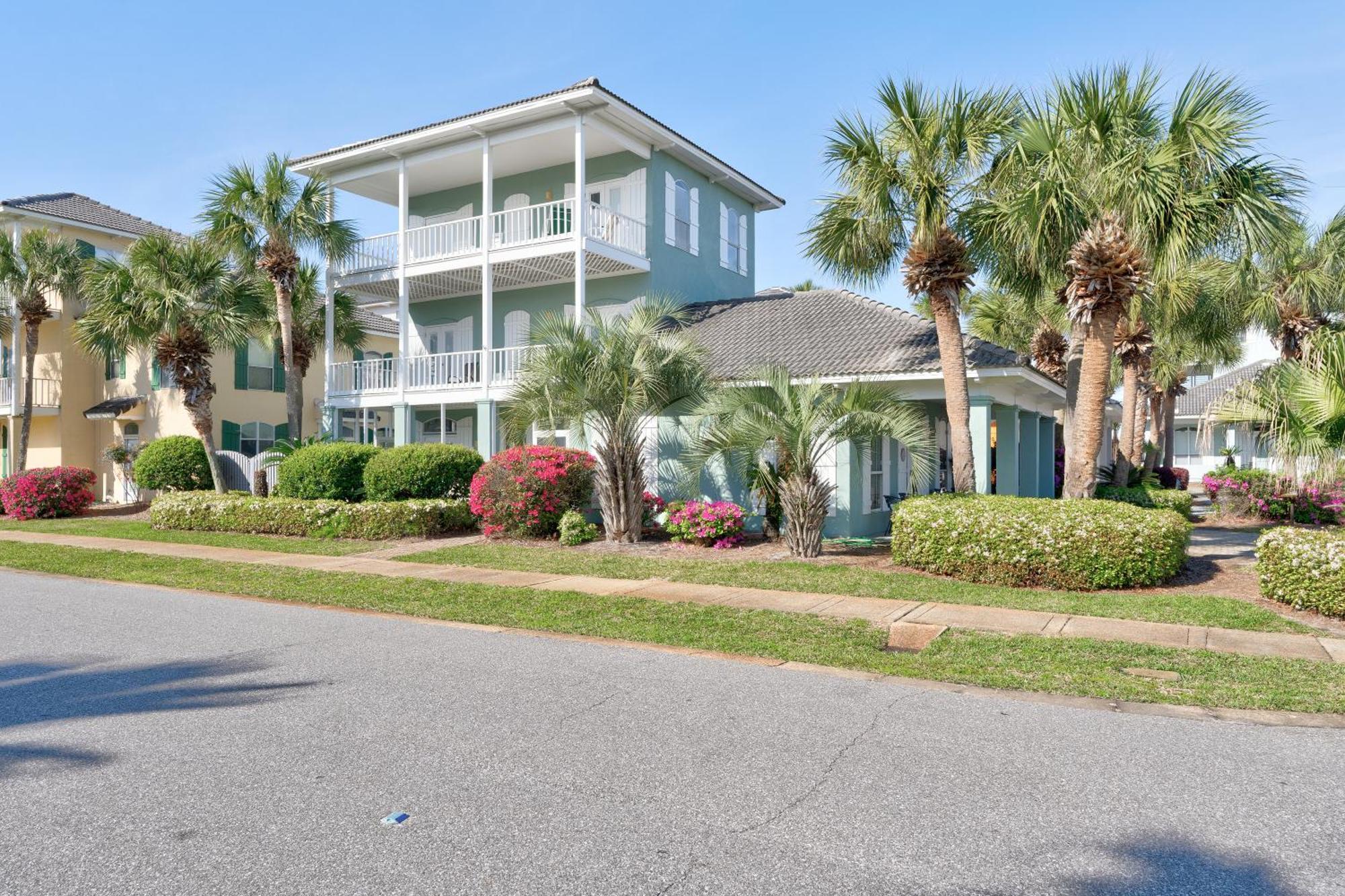 Martinique Retreat Florida Fun Awaits Holiday home Destin
