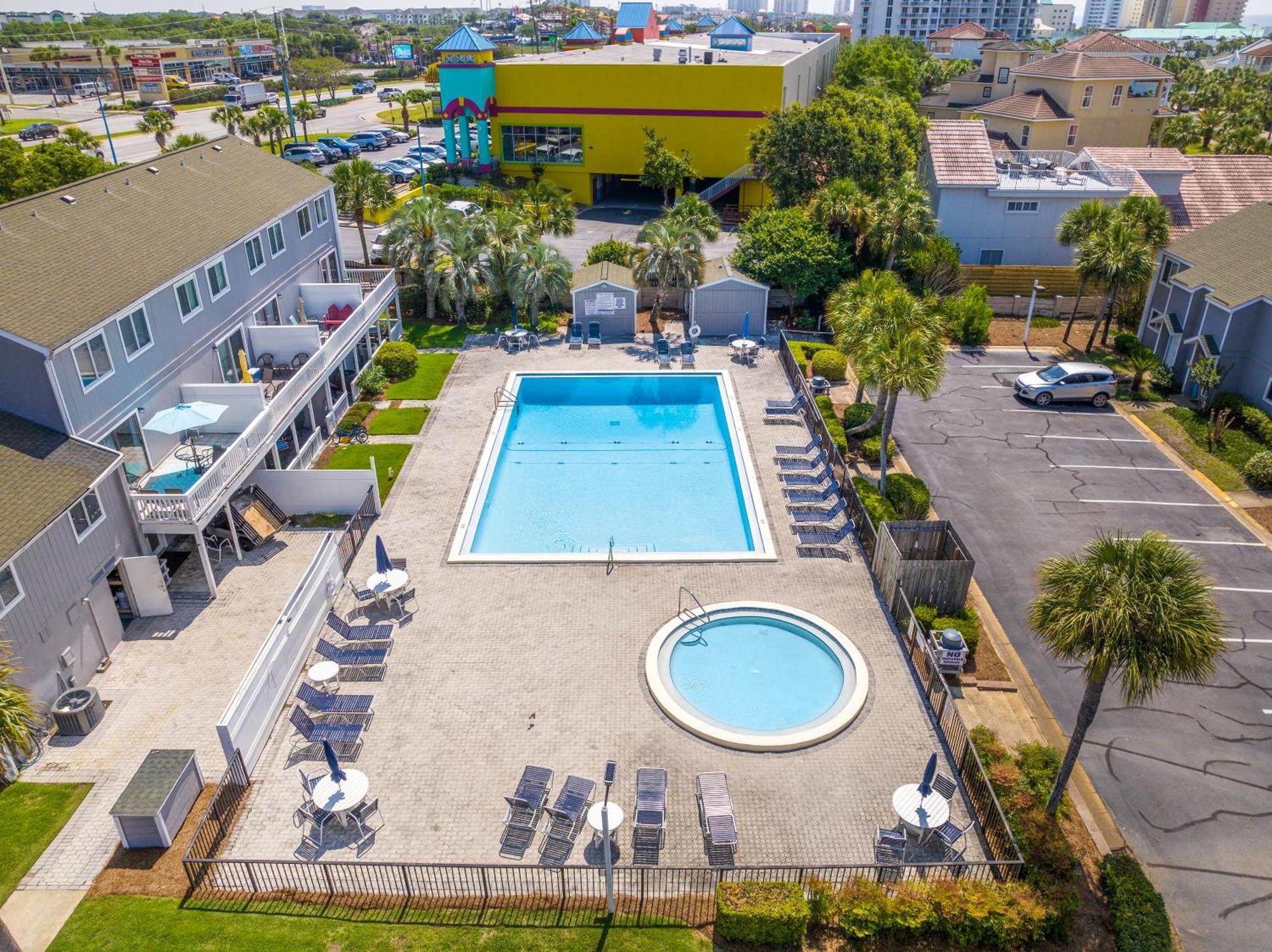 Holiday home New Luxury Listing! August Sale!