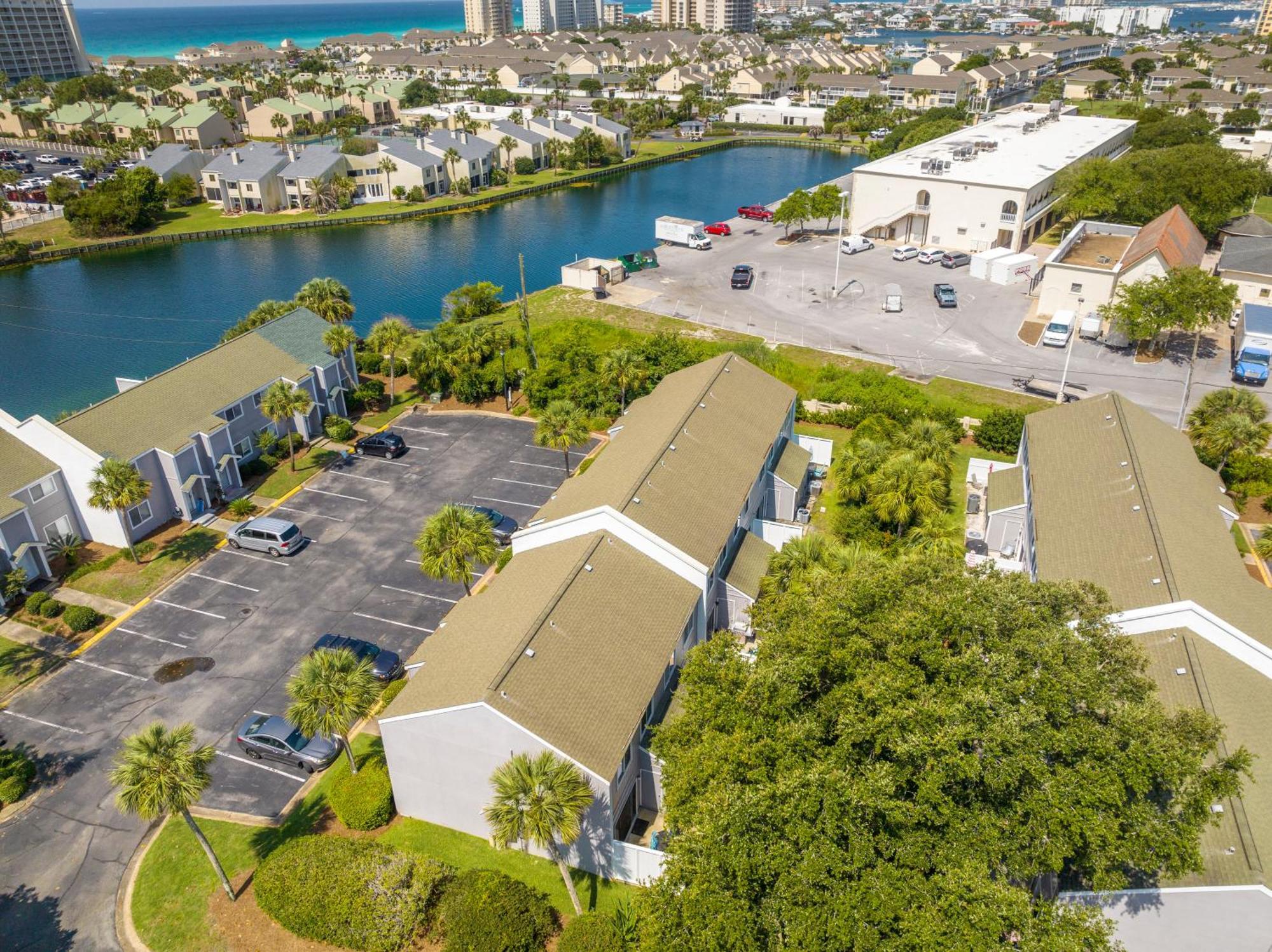 New Luxury Listing! August Sale! Holiday home