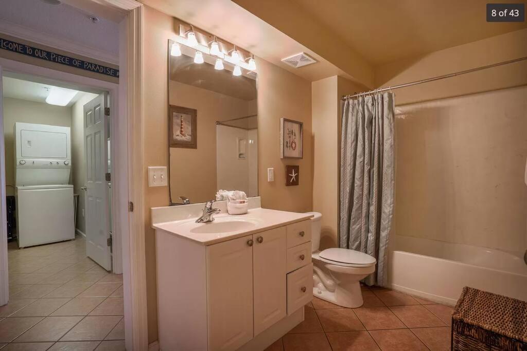 Amalfi Gulf Views! Pools Steps To Family-friendly Apartment Destin