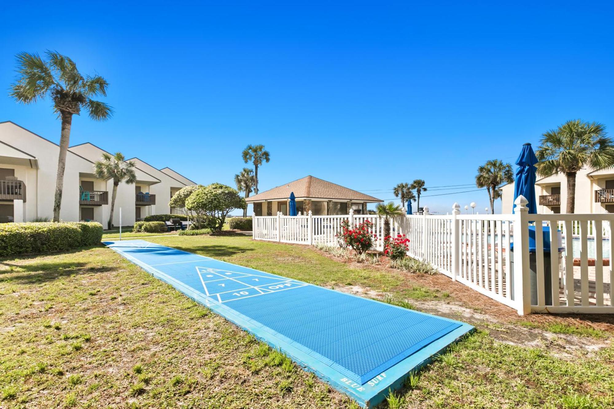 Blue Surf 8 Holiday home