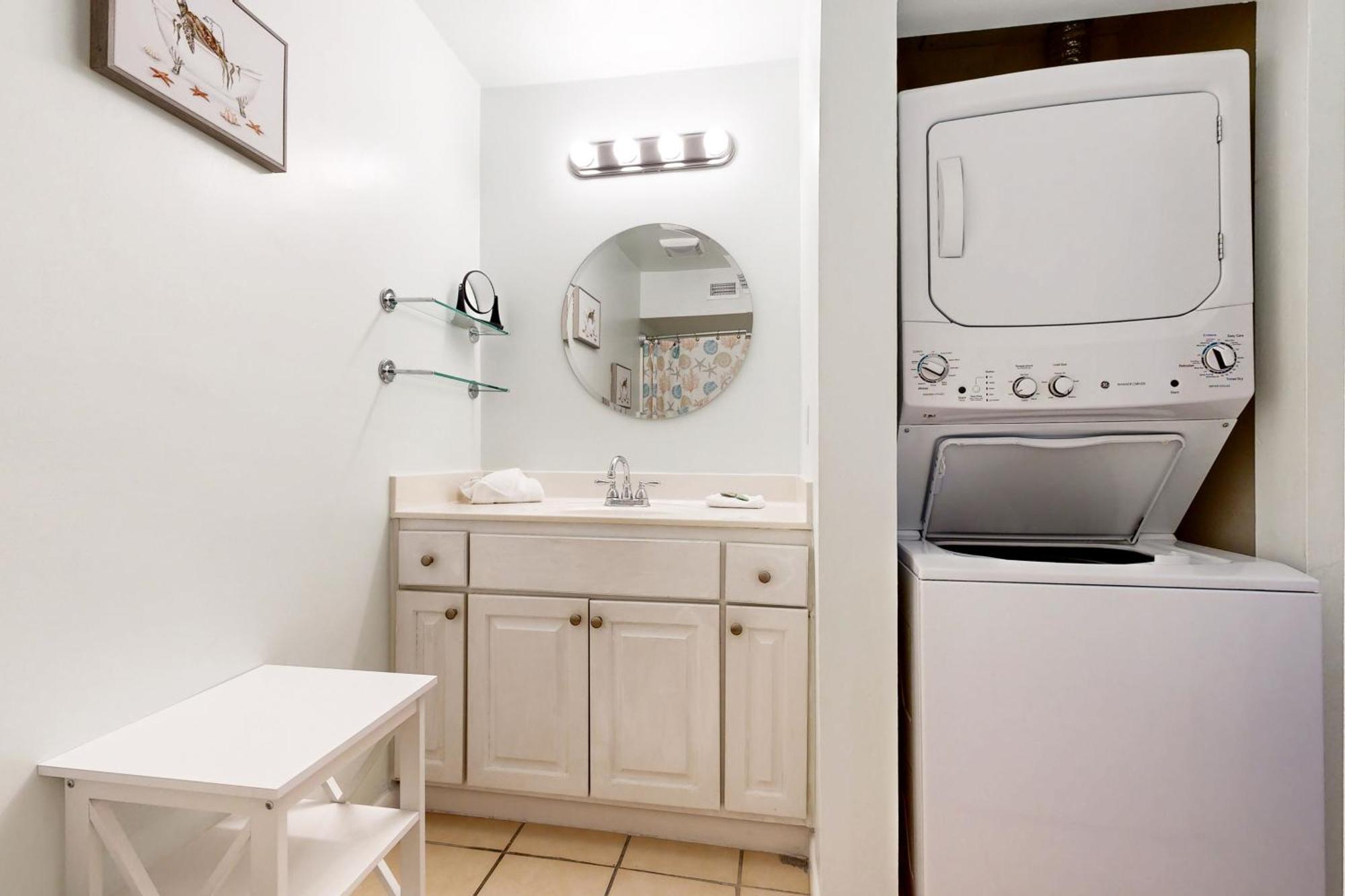 Apartment Tradewinds 4