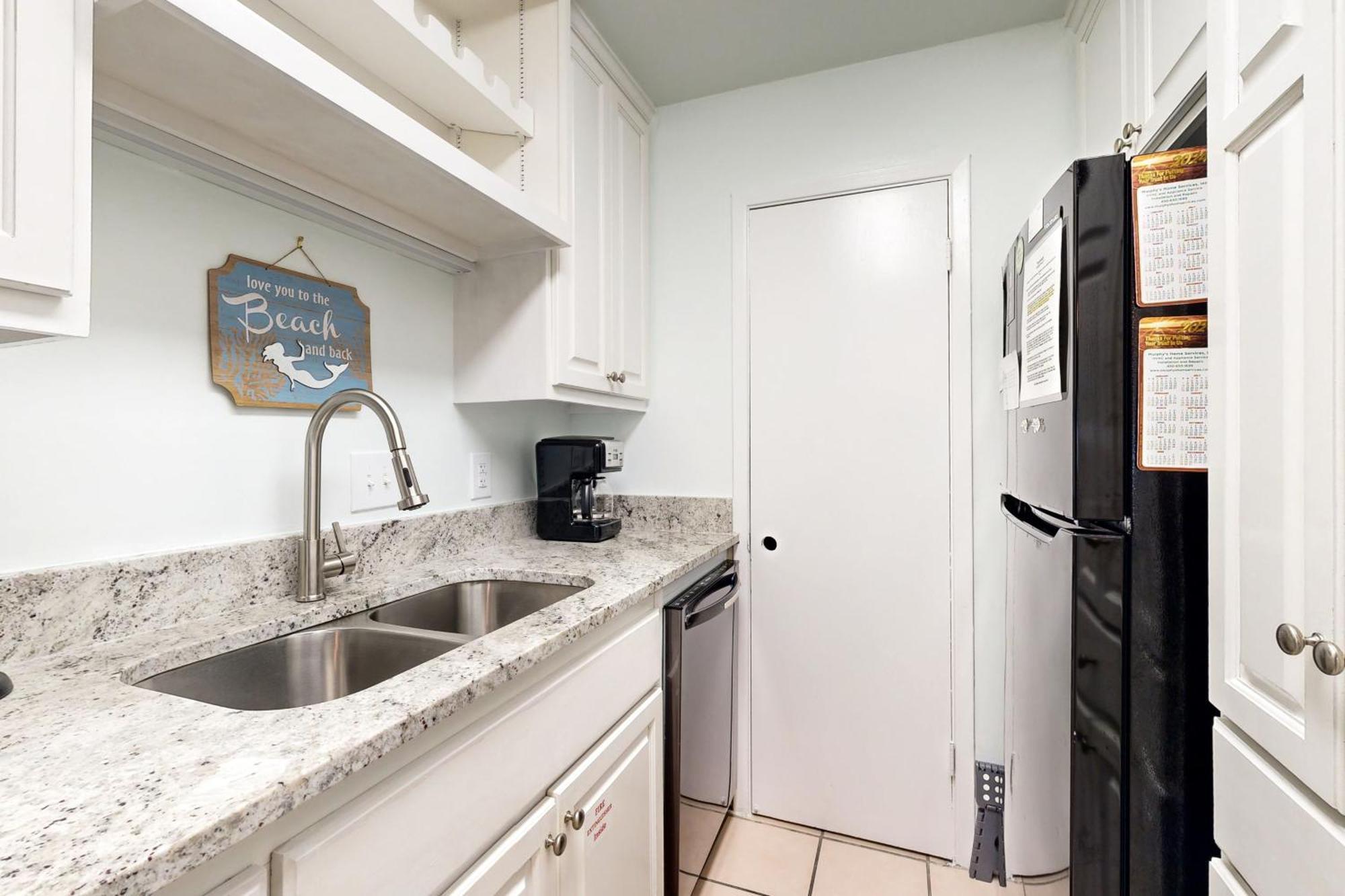 Apartment Tradewinds 4 *