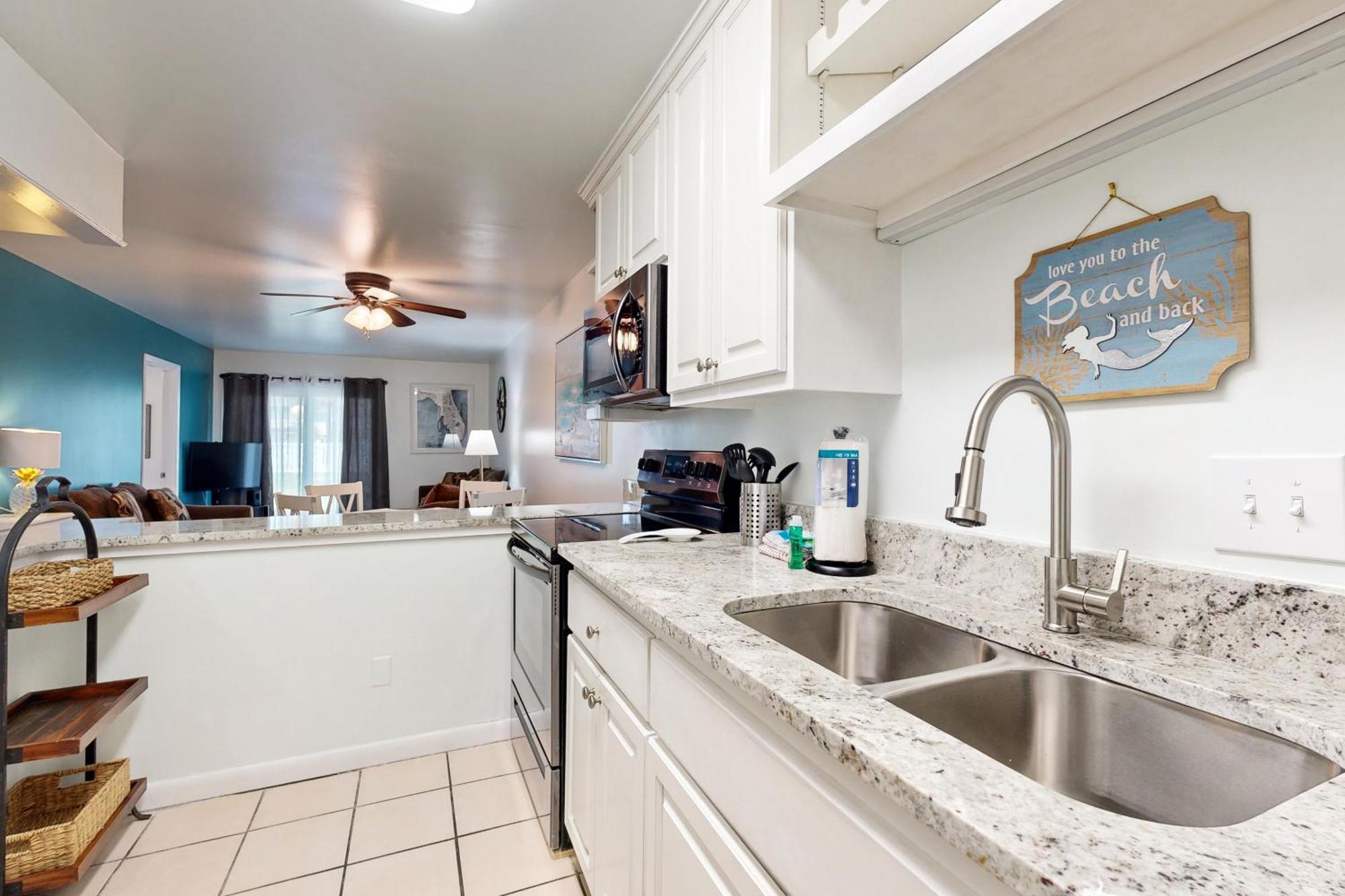 Apartment Tradewinds 4 *