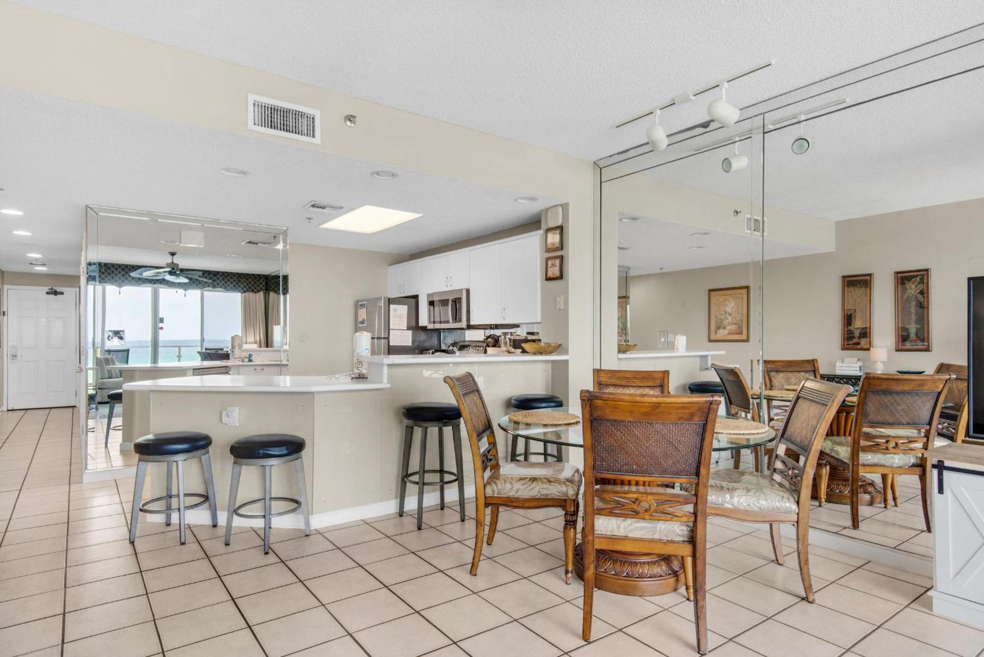 Sterling Sands 208 Holiday home *