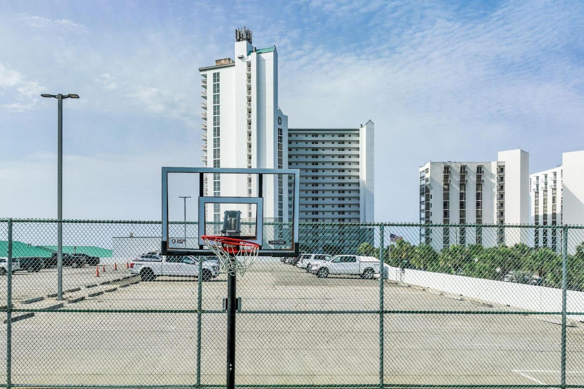 Pelican 405 * Destin