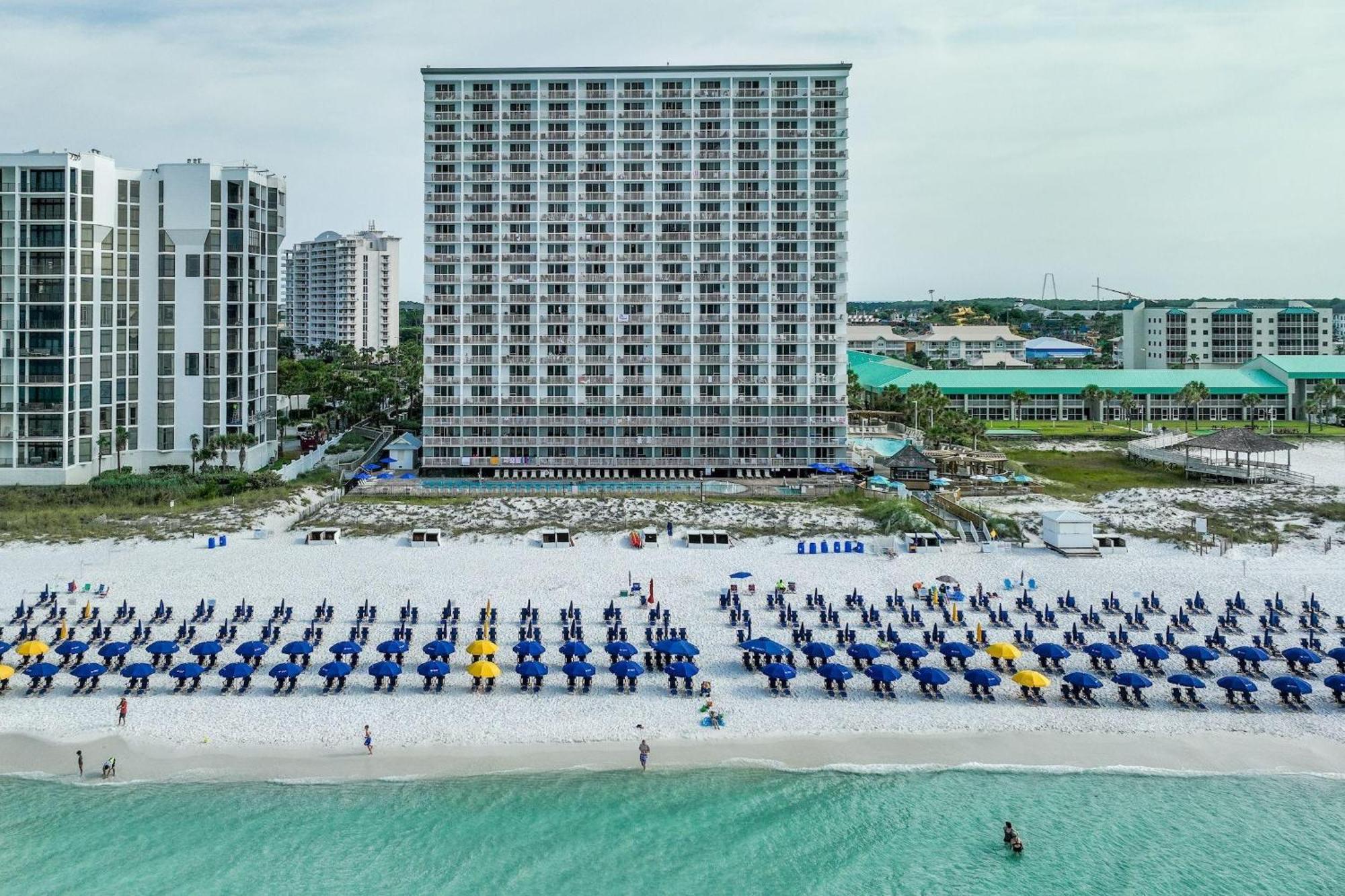 Pelican 405 * Destin