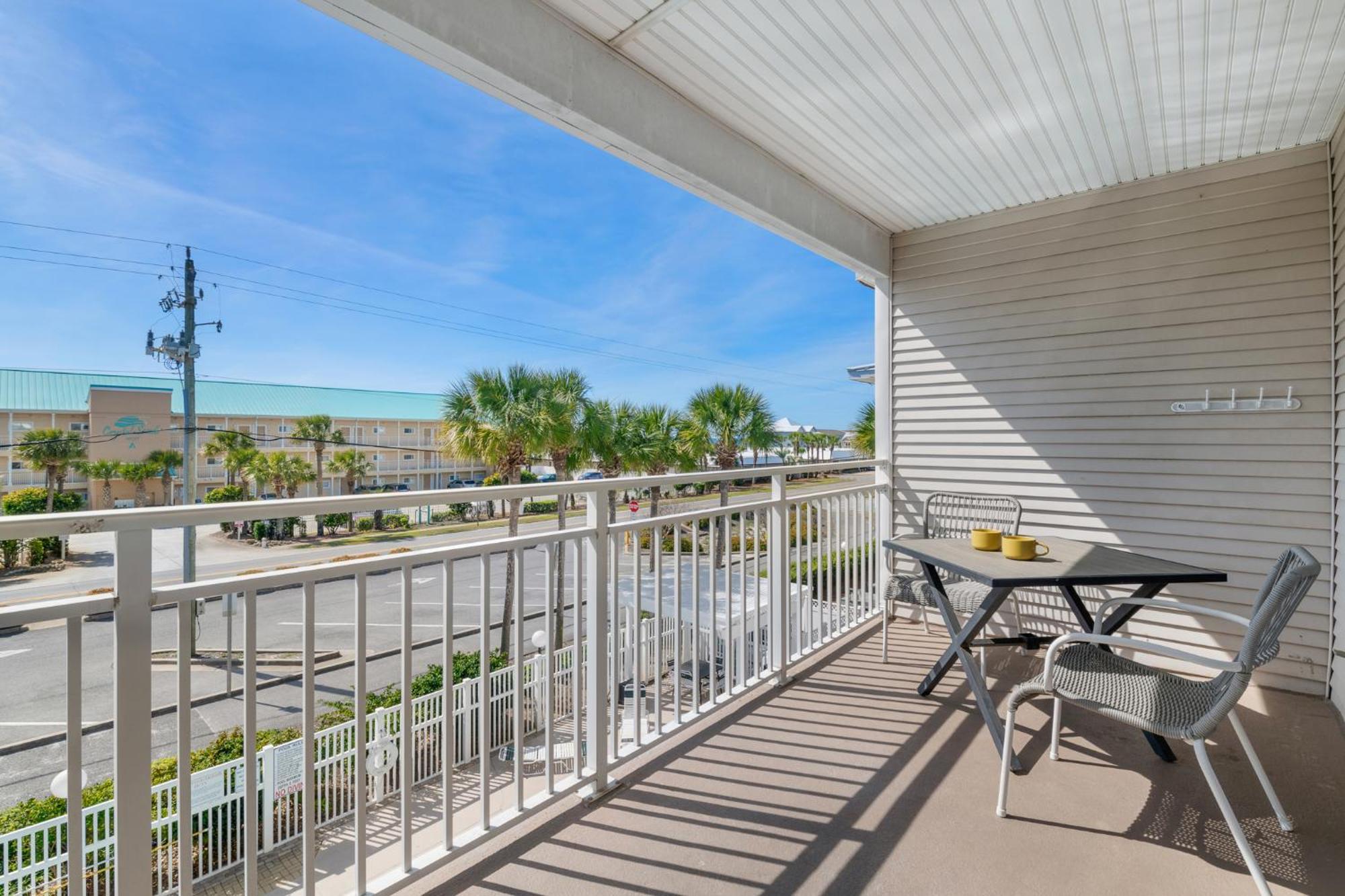 Apartment Swashbucklin' Swordfish - Steps To The